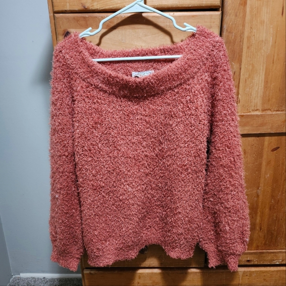 Vintage comfy oversized fuzzy sweater size M